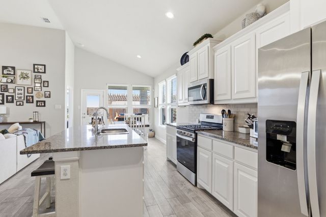 528 Pendennis Drive, Saginaw, TX 76131