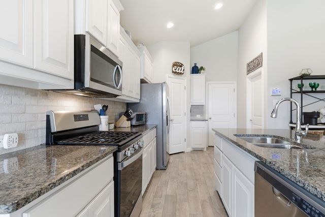 528 Pendennis Drive, Saginaw, TX 76131
