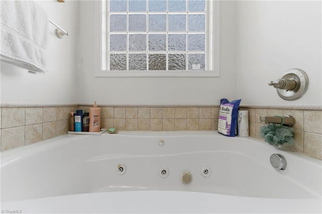 126 Donnell Court, Lexington, NC 27295