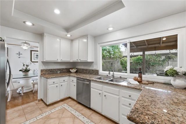 5872 Meadowbrook Drive, Huntington Beach, CA 92649