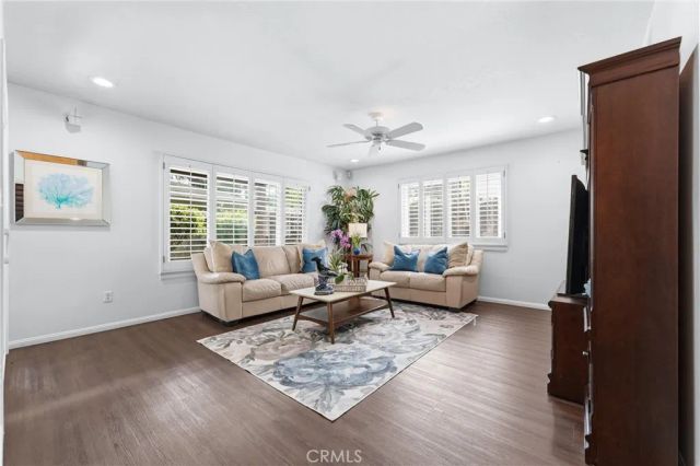 5872 Meadowbrook Drive, Huntington Beach, CA 92649