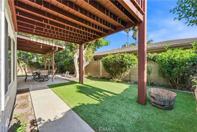 5872 Meadowbrook Drive, Huntington Beach, CA 92649
