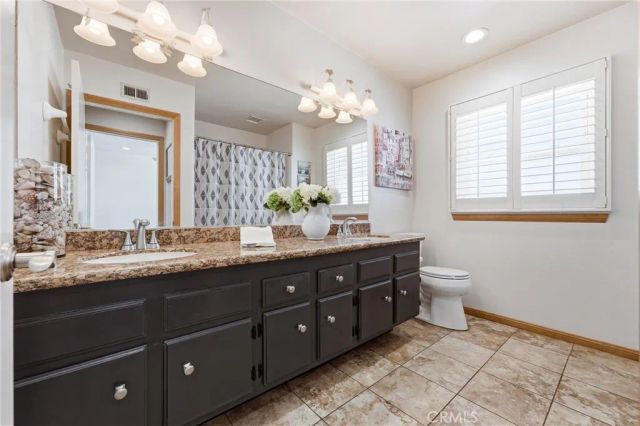 5872 Meadowbrook Drive, Huntington Beach, CA 92649