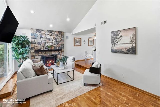 5872 Meadowbrook Drive, Huntington Beach, CA 92649