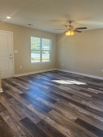 1001 Spivey Ave., Myrtle Beach, SC 29577