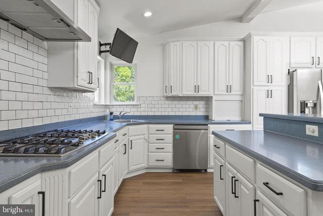 57 MARLBOROUGH AVE, Marlton, NJ 08053