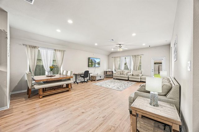 16206 Neff Park Drive, Hockley, TX 77447