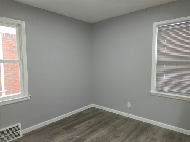 8254 Sussex Street, Detroit, MI 48228