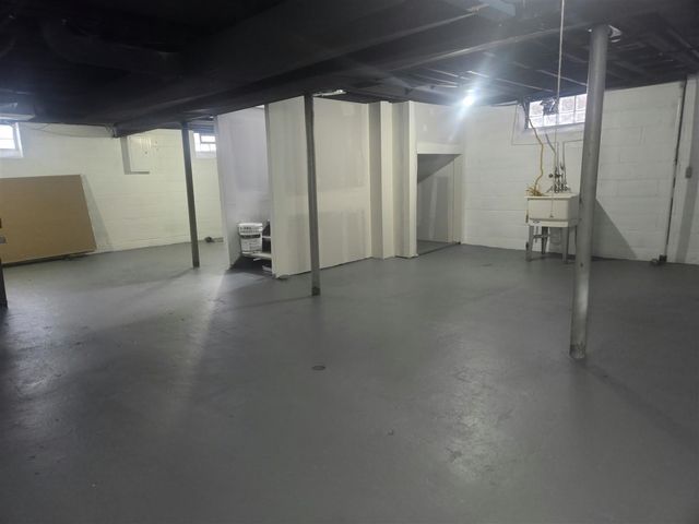 8254 Sussex Street, Detroit, MI 48228