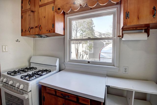 304 Cedar ST, Bastrop, TX 78602