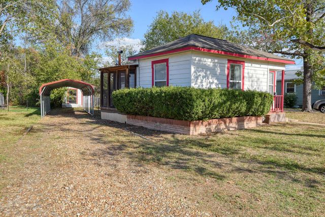 304 Cedar ST, Bastrop, TX 78602