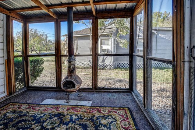 304 Cedar ST, Bastrop, TX 78602