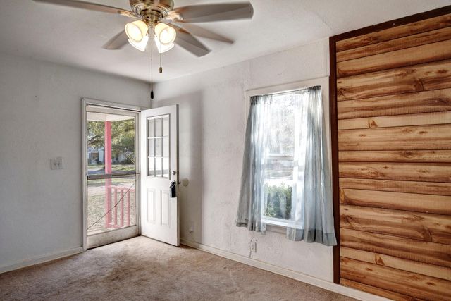 304 Cedar ST, Bastrop, TX 78602