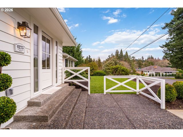 4275 Sw CRESTWOOD Dr, Portland, OR 97225