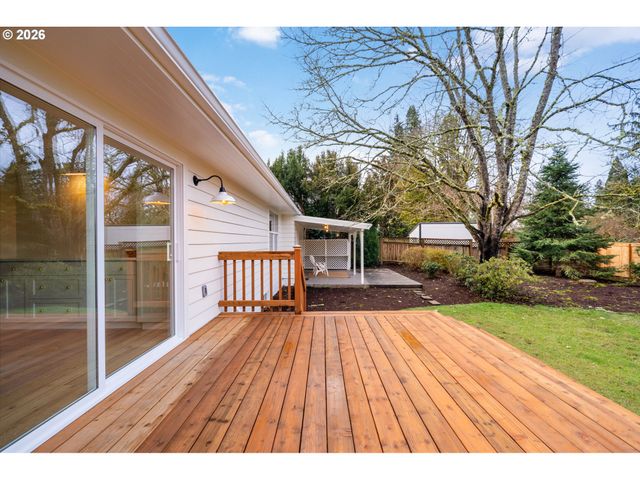 4275 Sw CRESTWOOD Dr, Portland, OR 97225