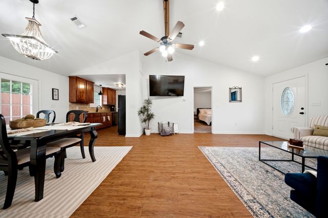 315 Stone Street, Collinsville, TX 76233