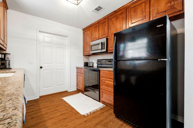 315 Stone Street, Collinsville, TX 76233