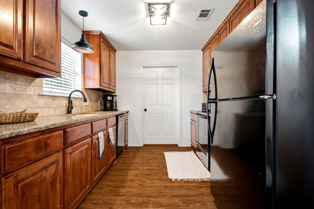 315 Stone Street, Collinsville, TX 76233