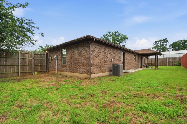 315 Stone Street, Collinsville, TX 76233