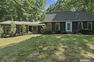 93 Maillet Lane, New Hartford, CT 06057