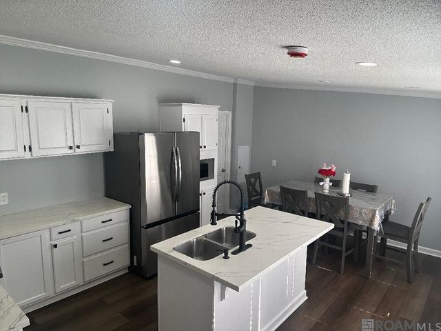 9727 Deer Run Ave, Zachary, LA 70791