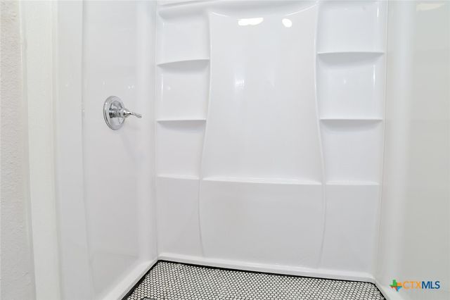 1225 W Coll Street, New Braunfels, TX 78130