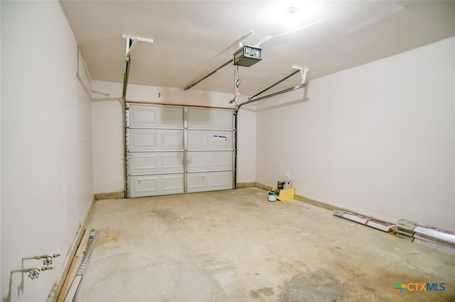 1225 W Coll Street, New Braunfels, TX 78130