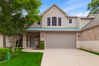 4263 Towne Lake Court, Irving, TX 75061
