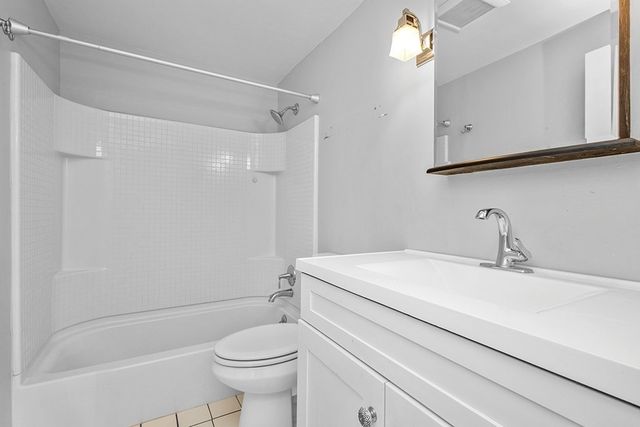 91 Pleasant St C11, Medfield, MA 02052
