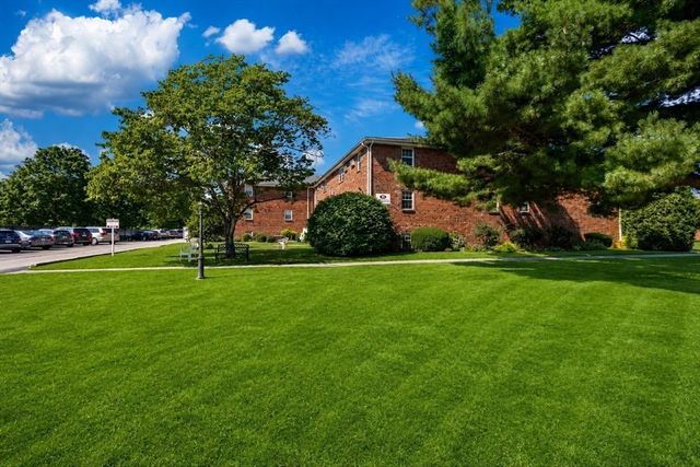 91 Pleasant St C11, Medfield, MA 02052