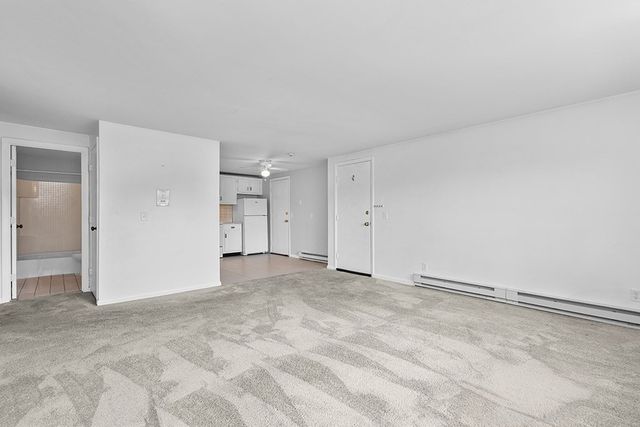91 Pleasant St C11, Medfield, MA 02052