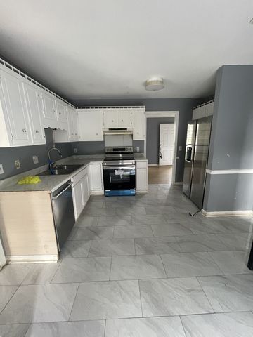 3285 Towne Village Rd, Antioch, TN 37013