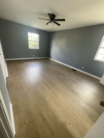 3285 Towne Village Rd, Antioch, TN 37013