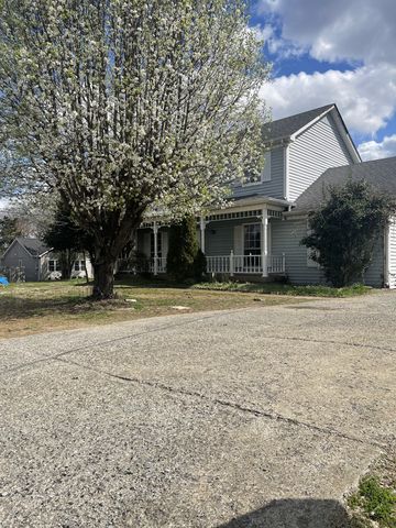 3285 Towne Village Rd, Antioch, TN 37013