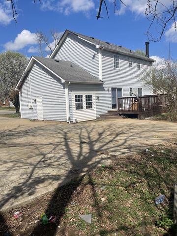 3285 Towne Village Rd, Antioch, TN 37013