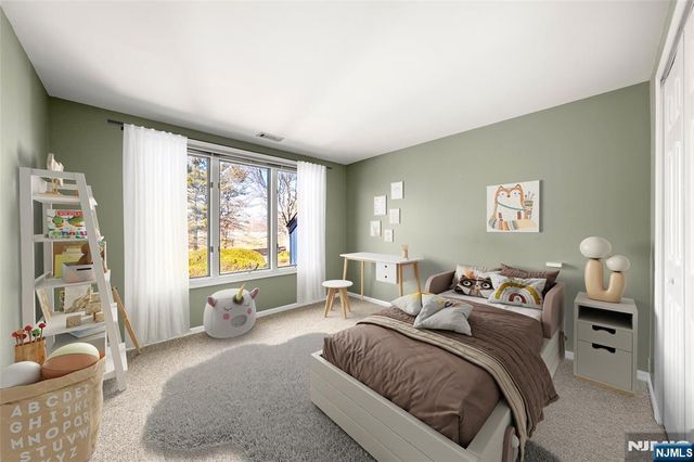 24 Meadowview Court, Leonia, NJ 07605