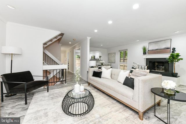 11701 NEWBRIDGE CT, Reston, VA 20191