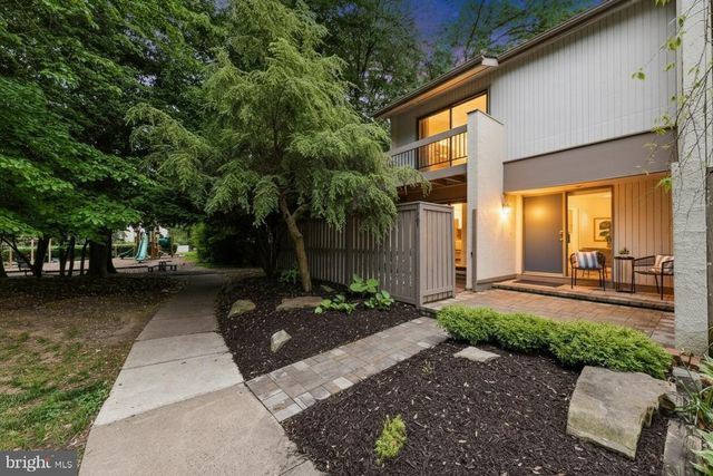 11701 NEWBRIDGE CT, Reston, VA 20191