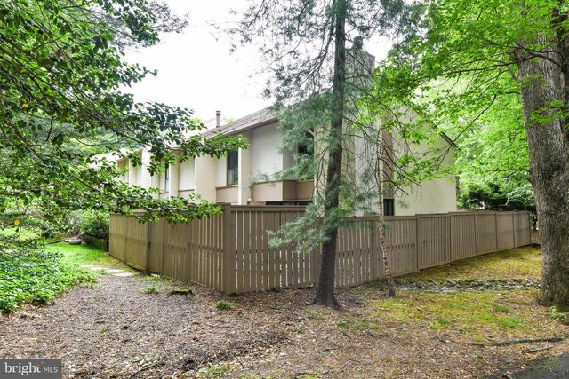 11701 NEWBRIDGE CT, Reston, VA 20191