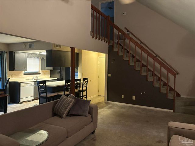 6920 Heather Oaks Dr, Pensacola, FL 32506