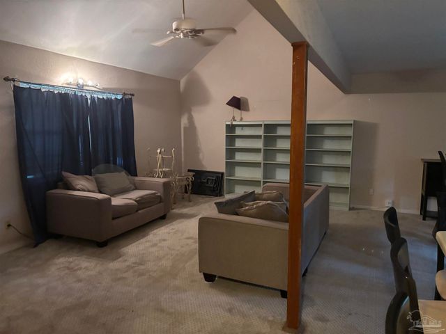 6920 Heather Oaks Dr, Pensacola, FL 32506