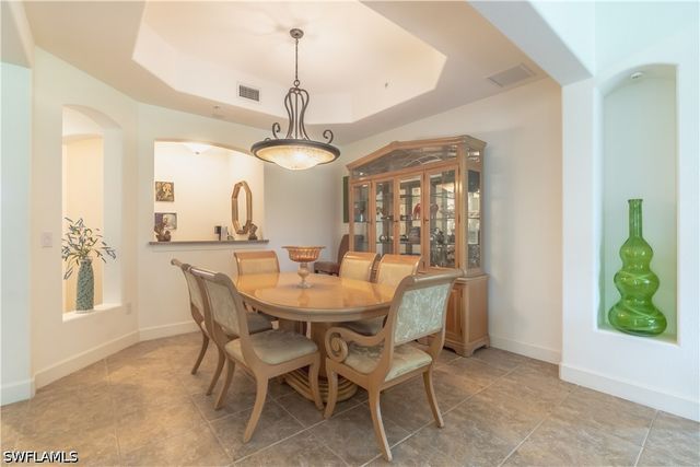 8070 Players Cove DR 102, Naples, FL 34113