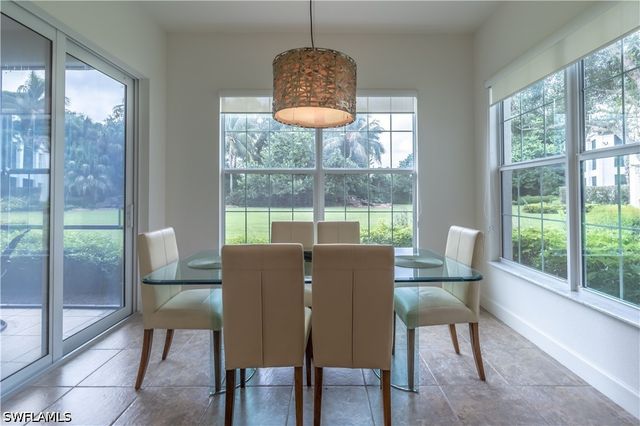 8070 Players Cove DR 102, Naples, FL 34113