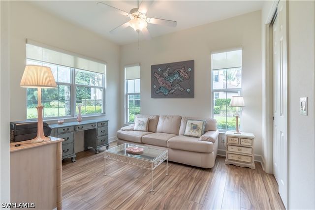 8070 Players Cove DR 102, Naples, FL 34113