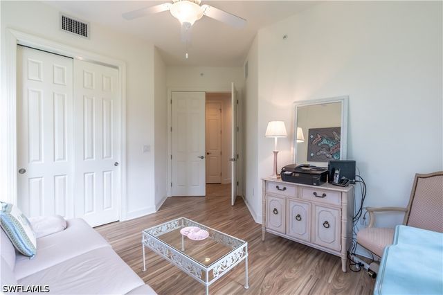 8070 Players Cove DR 102, Naples, FL 34113
