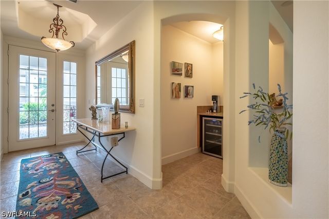 8070 Players Cove DR 102, Naples, FL 34113