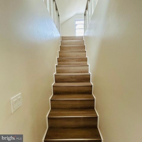 352 ROOSEVELT AVE, Lindenwold, NJ 08021