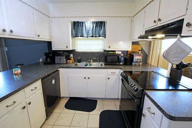 4406 B Bar Drive, Santa Fe, TX 77510