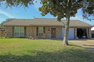 4406 B Bar Drive, Santa Fe, TX 77510