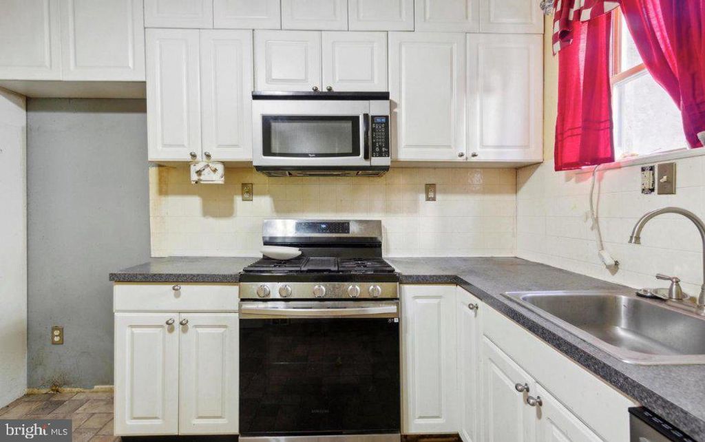 1012 WINTON ST, PHILADELPHIA, PA 19148 — photo 4